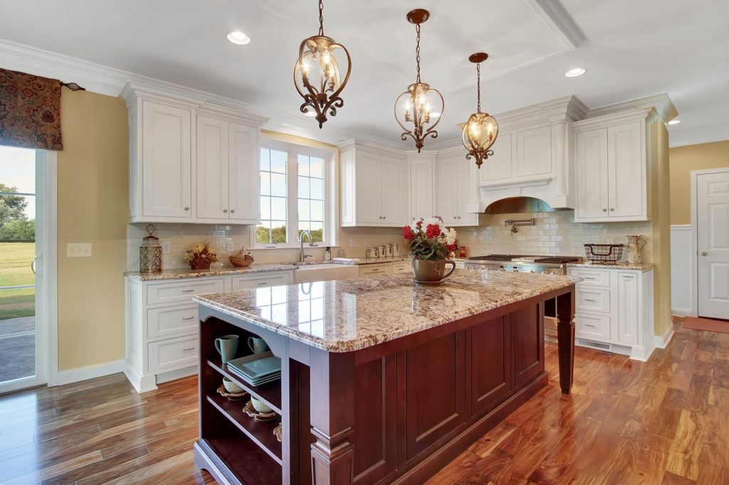 JLH CUSTOM HOME - Kitchen with custom cabinetry